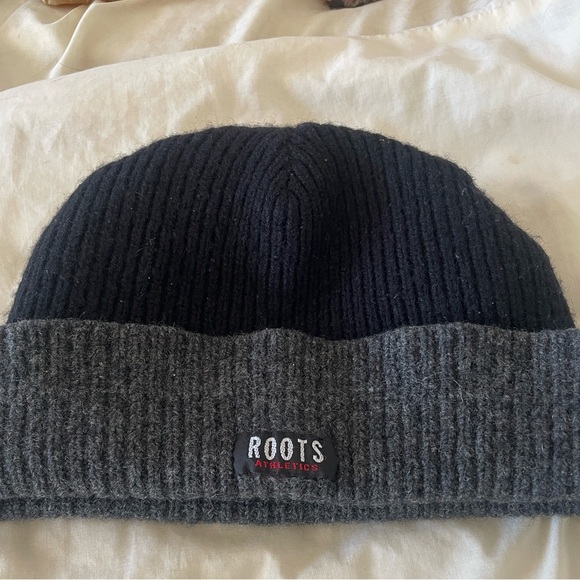 Roots Two-Tone Wool Blend Knit Beanie - Picture 7 of 9